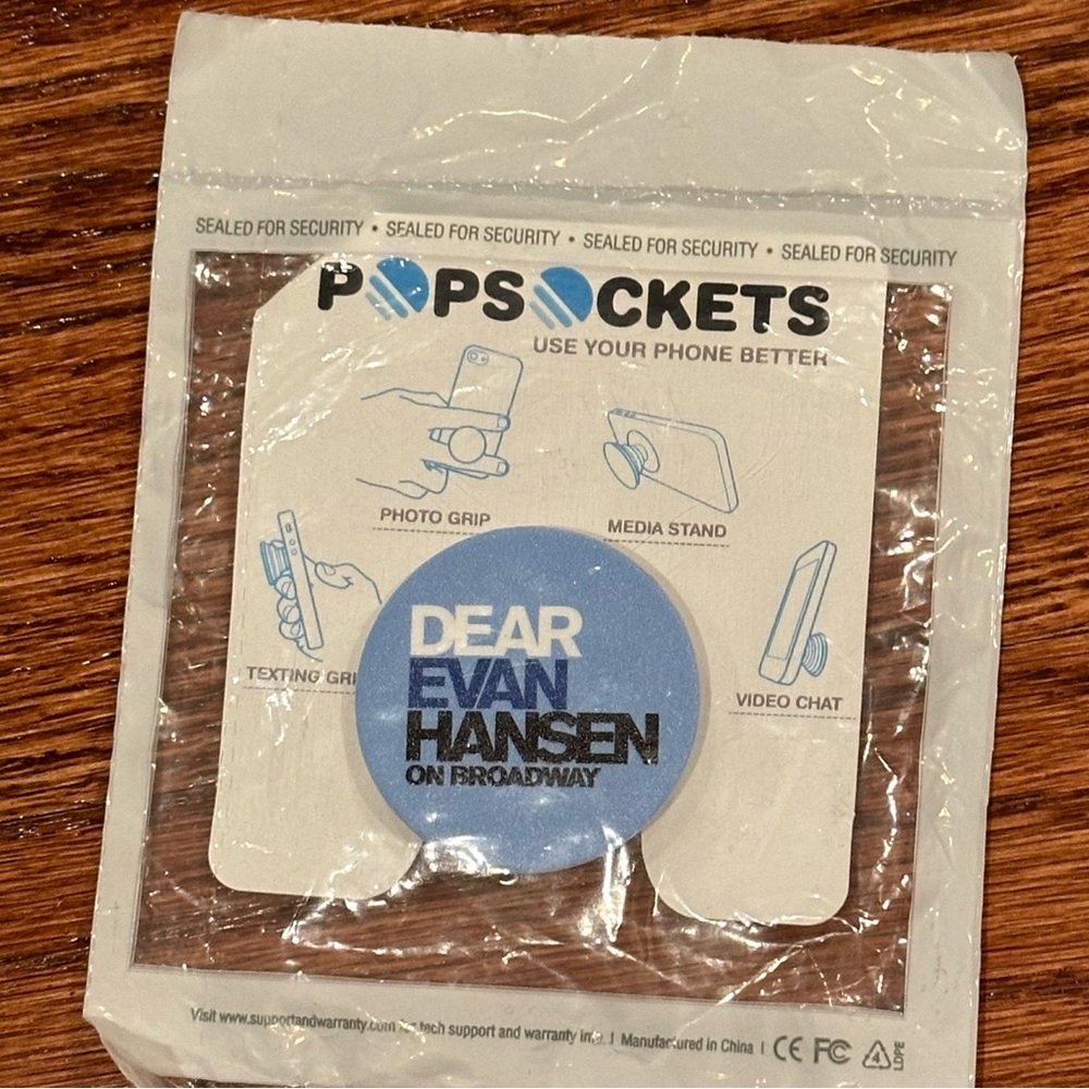 BRAND NEW SEALED Dear Evan Hansen Pop Socket